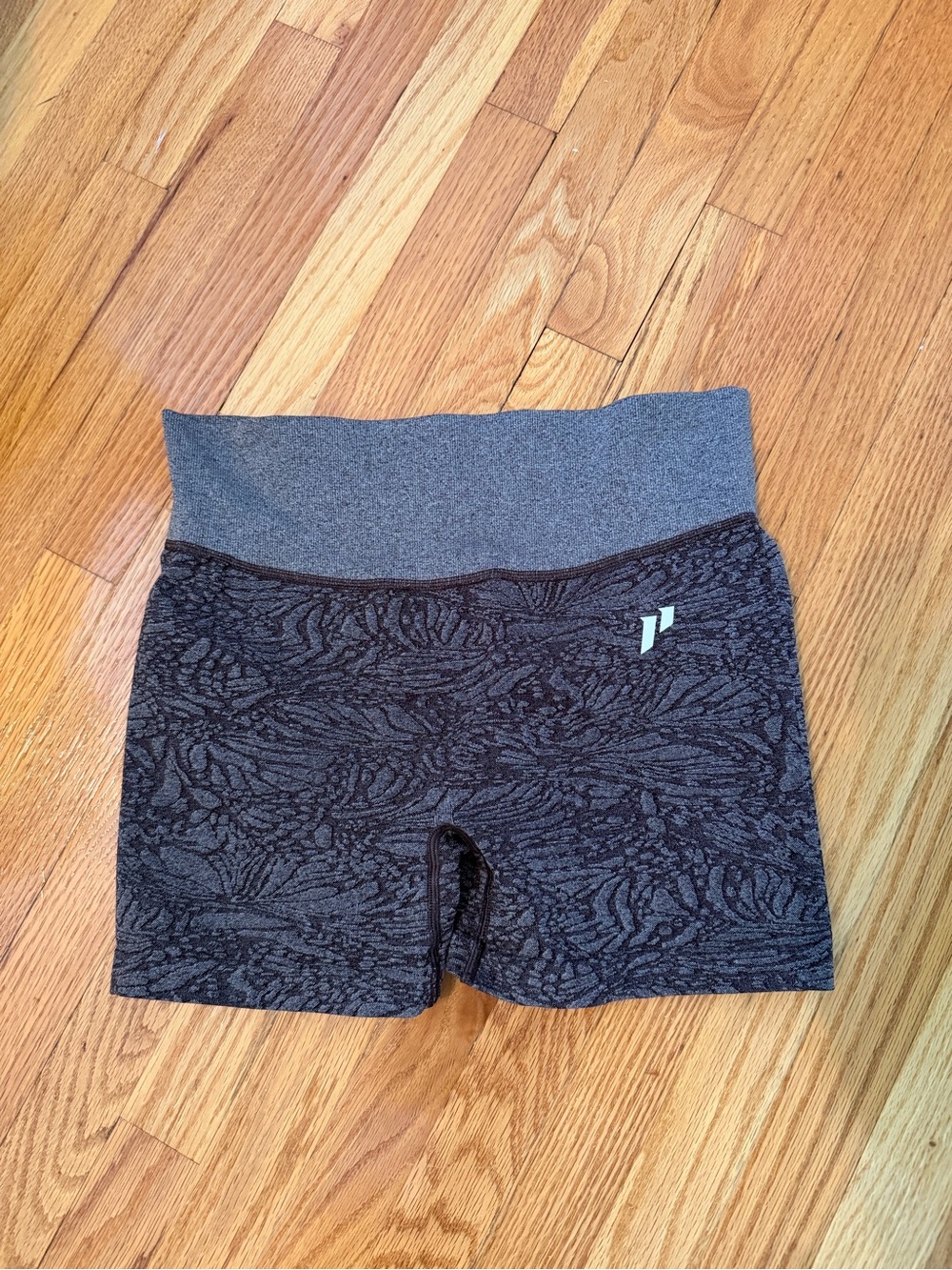Seamless High-Waist Athletic Shorts in Charcoal Heather